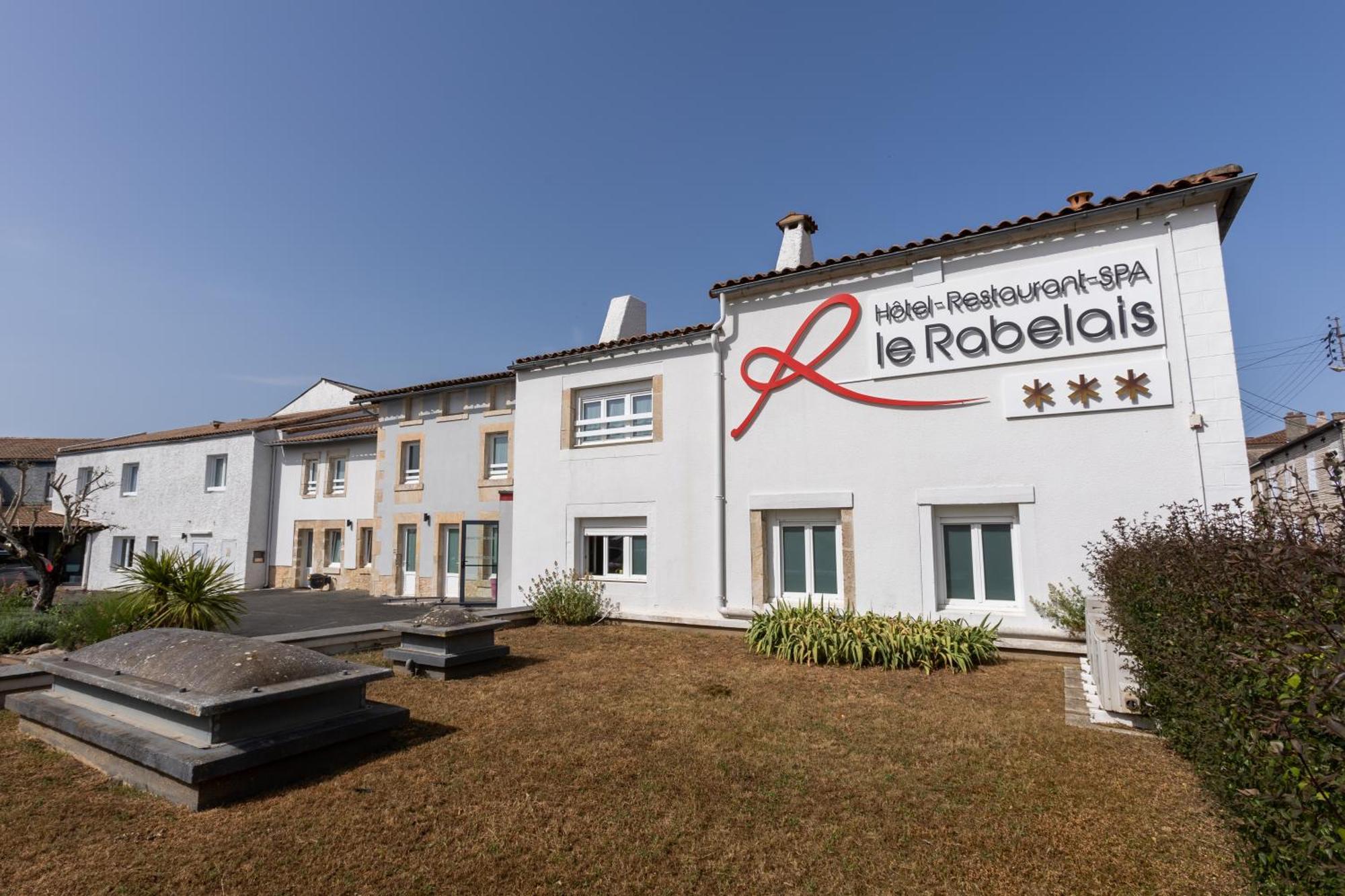 Logis Le Rabelais Hotel- Restaurant - Spa Fontenay-le-Comte Exterior photo